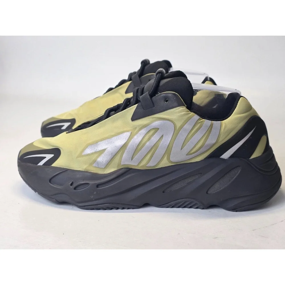 Adidas Yeezy 700‎ MNVN Men's Sneakers Size 8 Green Black Resin Boost Shoes